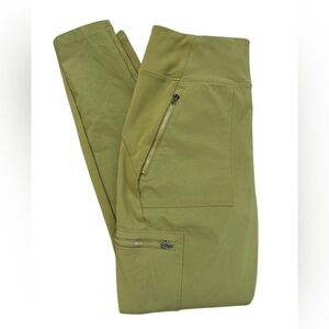 Athleta Light Green Women’s Jogger Style Athletic Pants Size 8‎ Workout/Gym/Walk